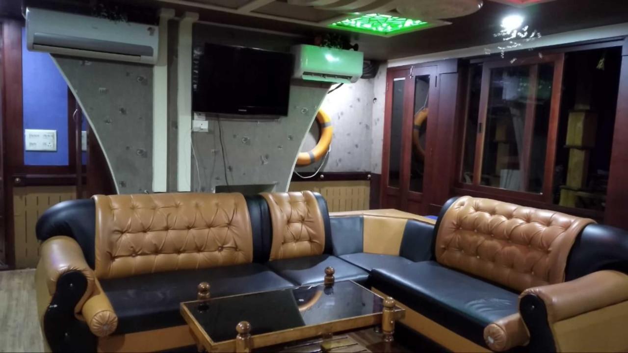 Cosy Premium Houseboats Hotel Alappuzha Exterior photo