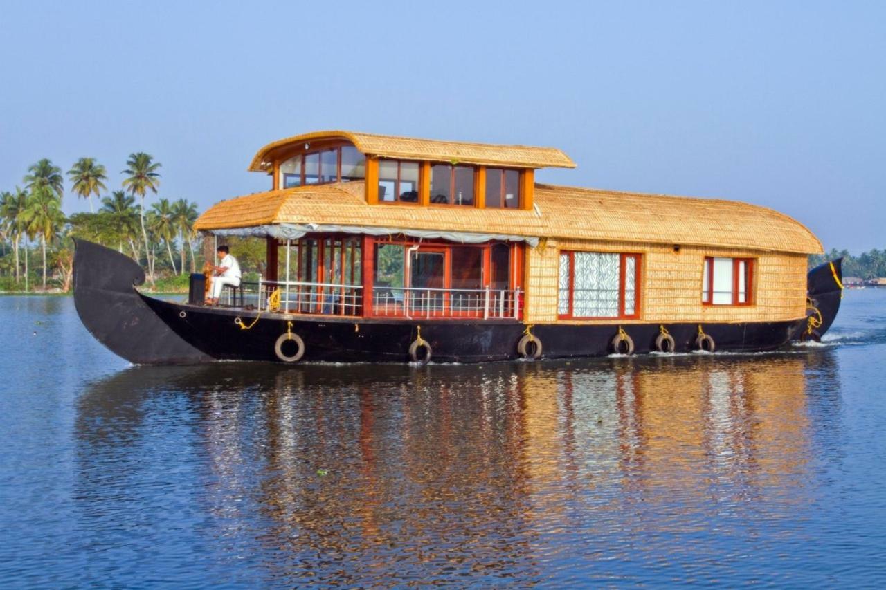 Cosy Premium Houseboats Hotel Alappuzha Exterior photo