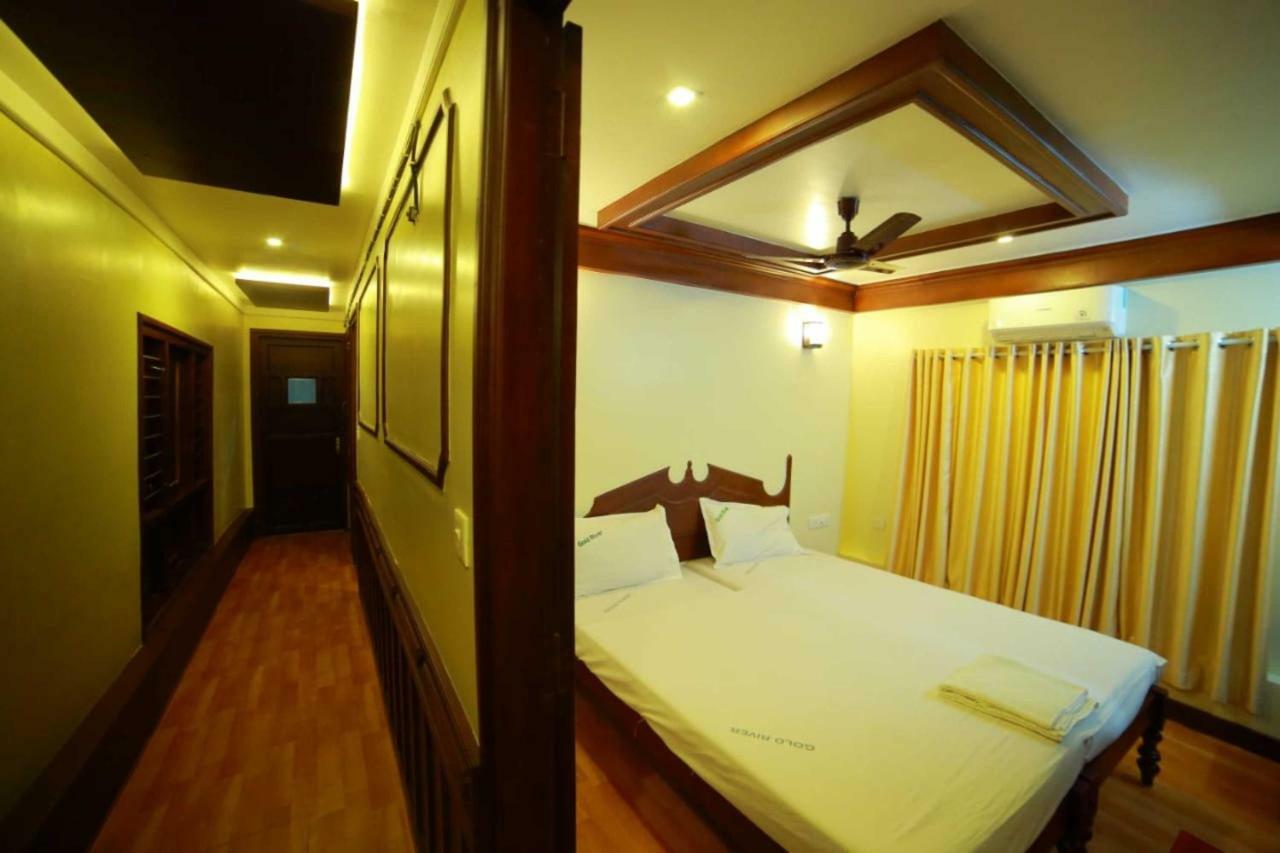 Cosy Premium Houseboats Hotel Alappuzha Exterior photo